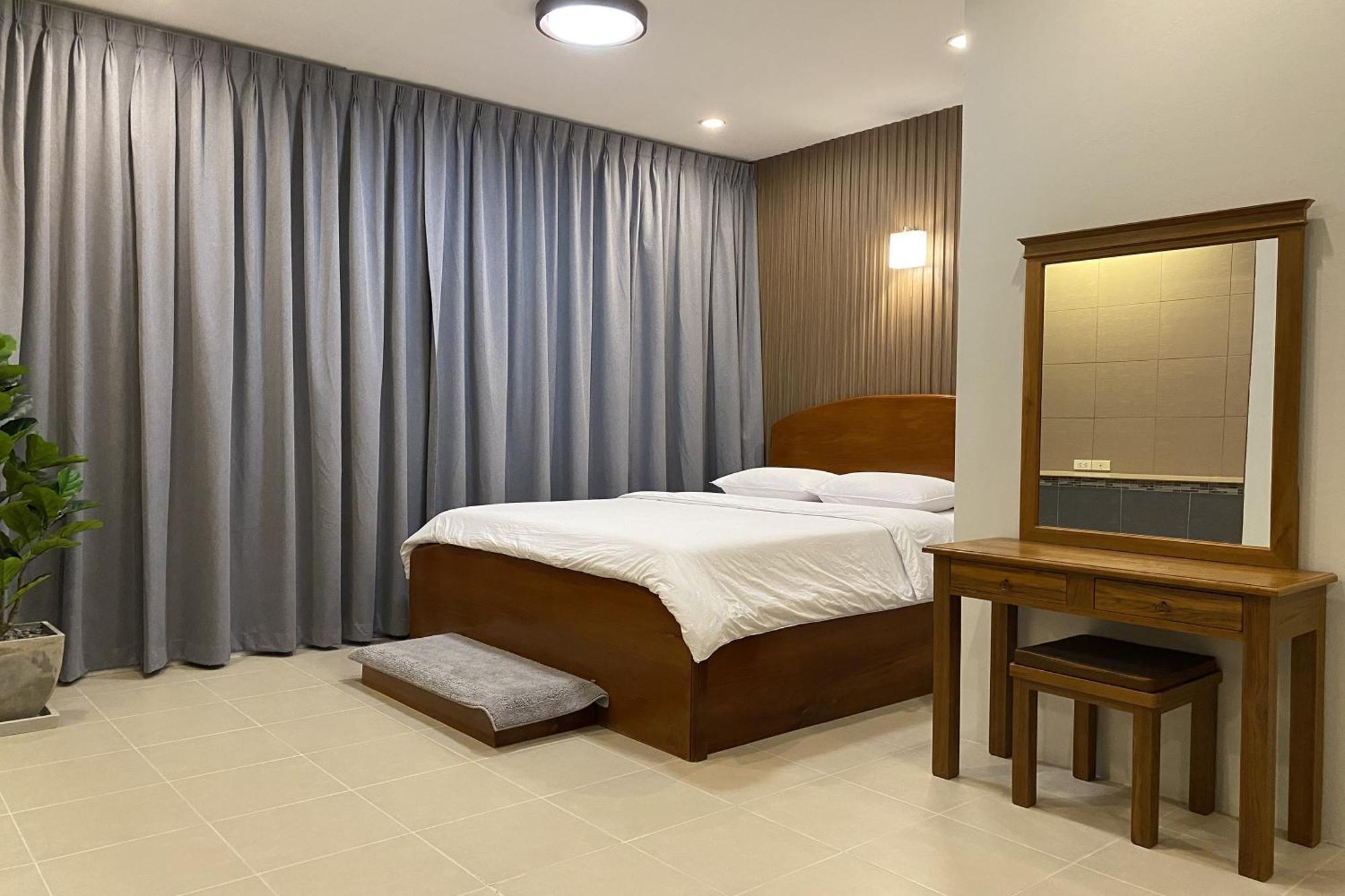 Sanaepatan Home Resort - เสน่ห์ป่าตาล โฮม รีสอร์ต Ban Buak Khang Екстер'єр фото